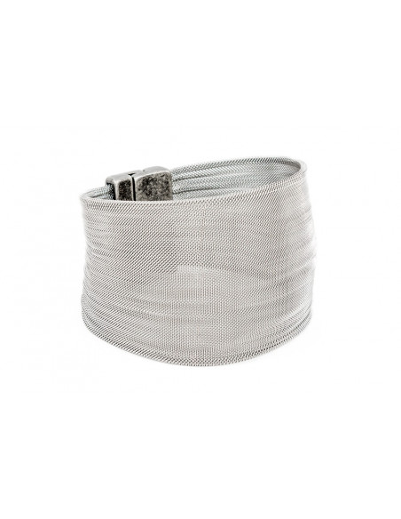 Women's bracelet made of stainless steel mesh with a matte magnetic clasp