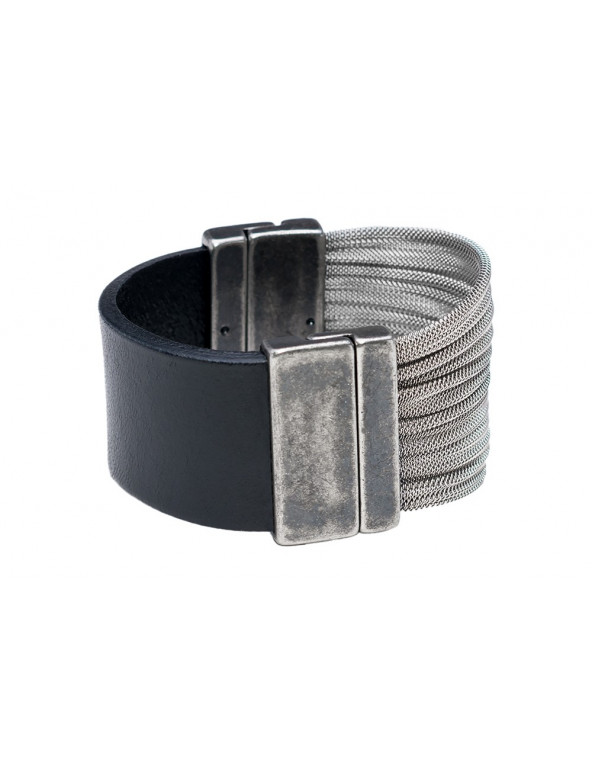 Women's bracelet made of stainless steel mesh and leather with a matte magnetic clasp