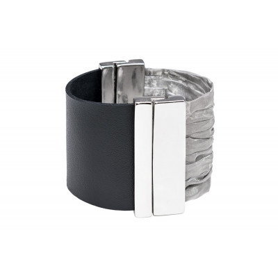 Wide women's leather bracelet with stainless steel mesh and magnetic clasp