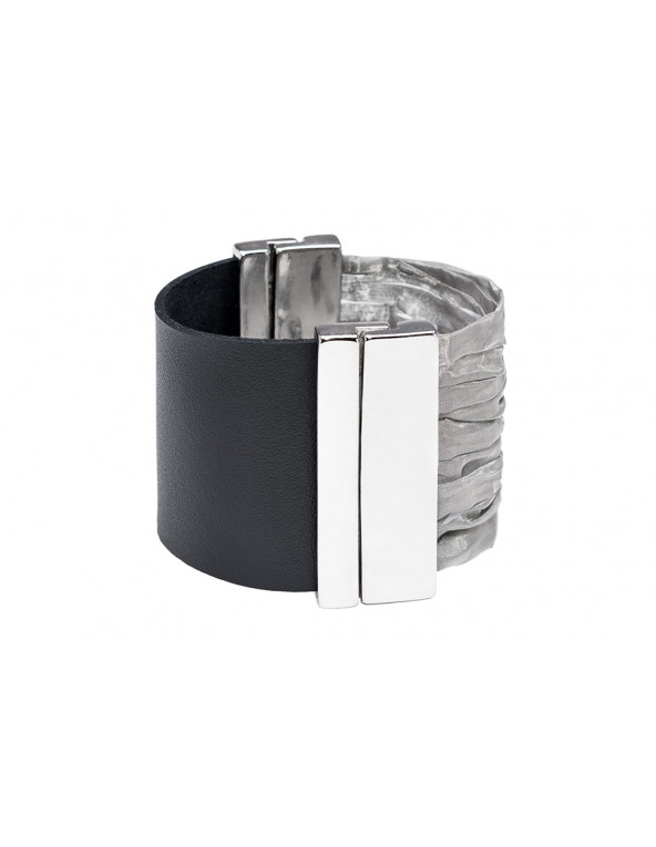 Wide women's leather bracelet with stainless steel mesh and magnetic clasp