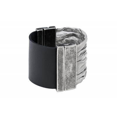 Wide women's leather bracelet with a matte clasp and stainless steel mesh