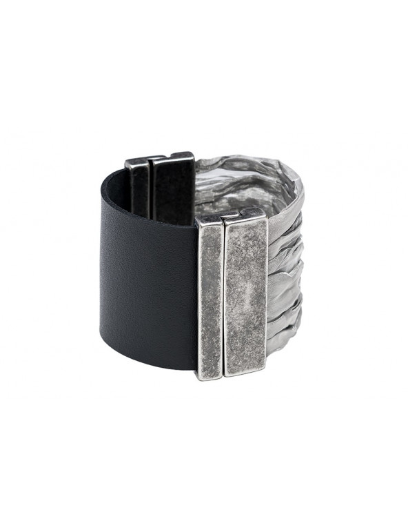Wide women's leather bracelet with a matte clasp and stainless steel mesh