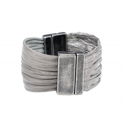 Women's bracelet made of stainless steel mesh with a matte magnetic clasp