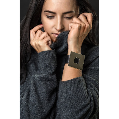 Black natural leather bracelet with a matte square accent – elegant minimalism 2