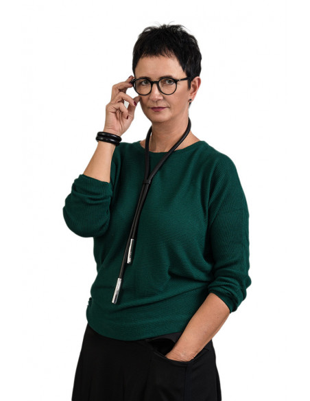 Black leather necklace with shiny rectangular stainless steel element