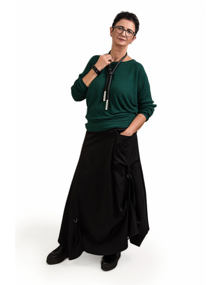 Black leather necklace with shiny rectangular stainless steel element