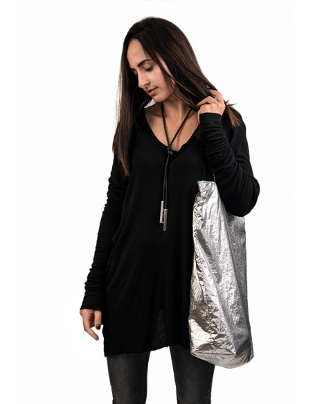 Black leather necklace with shiny rectangular stainless steel element