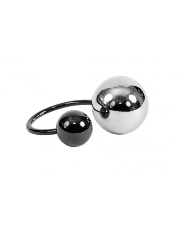 Stainless steel ring with two decorative spheres in silver and black finish