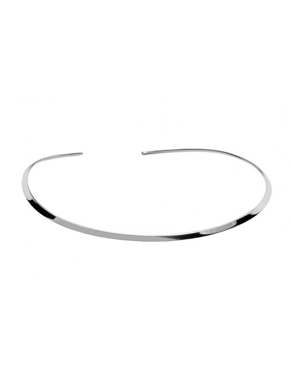 Delicate silver stainless steel choker in a minimalist design