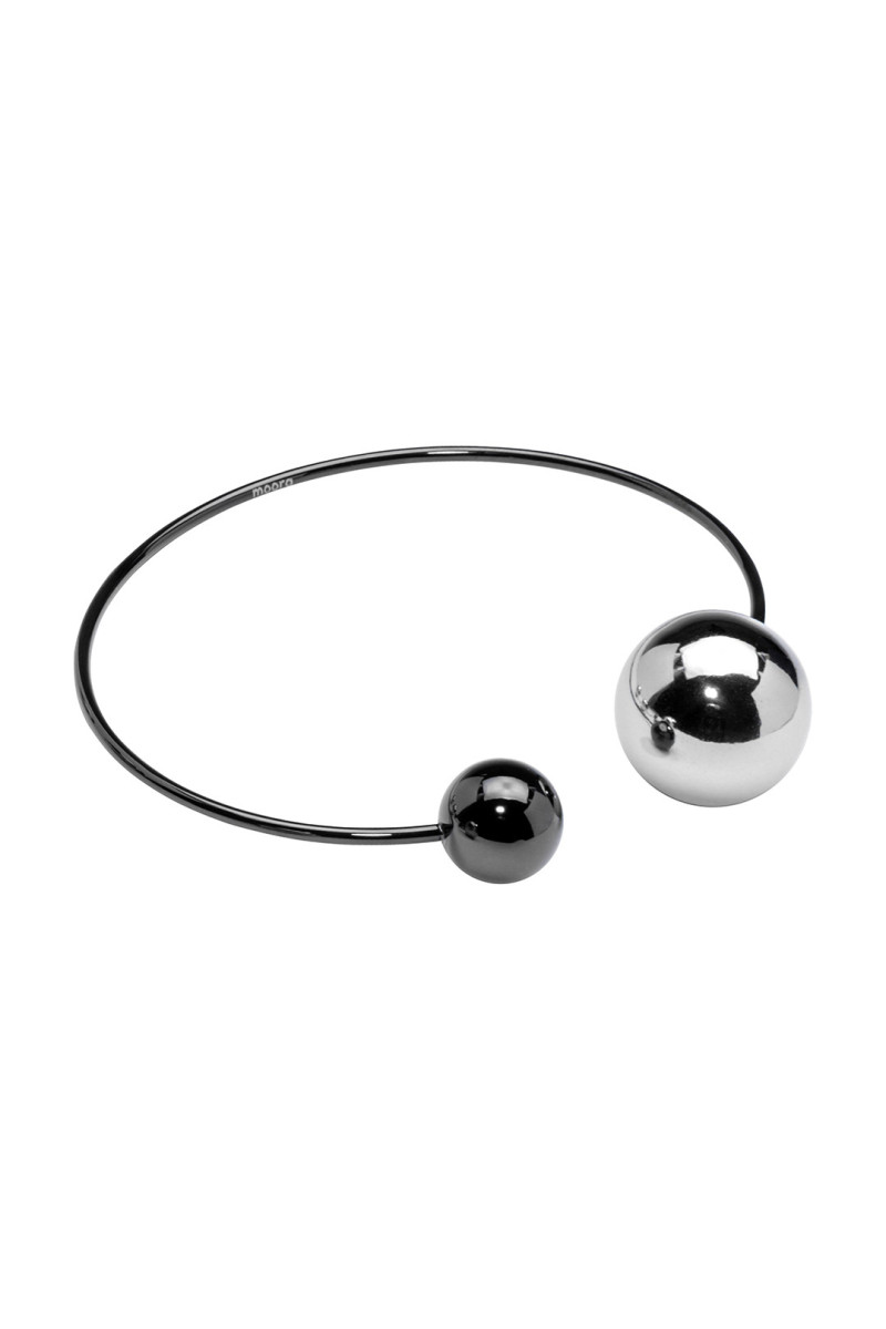 Stainless steel bracelet with silver and black spheres