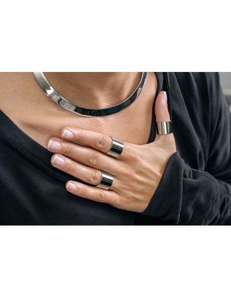 Stylish silver stainless steel choker, 1 cm wide with polished finish