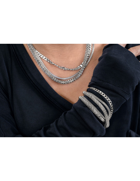 Stainless steel bracelet made of mixed chain styles