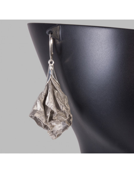 Earrings made of silver and hand-formed stainless steel mesh – modern elegance