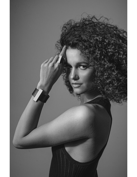 Wide ring made of leather and polished stainless steel – handcrafted