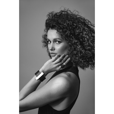 Black leather bracelet with a gold-plated steel accent and magnetic clasp 2