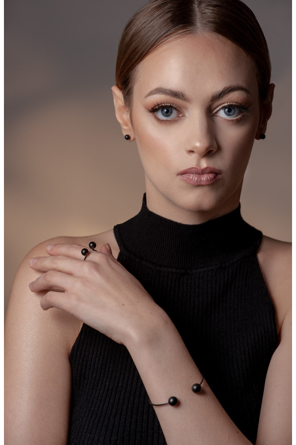 Minimalist black matte stainless steel bracelet. 2