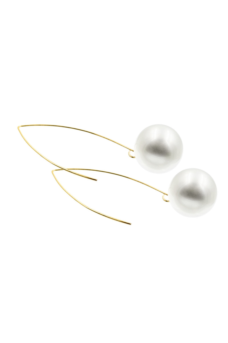 Gold-plated earrings with large 16 mm white shell pearl on long hook