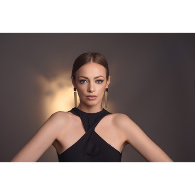 Asymmetrical gold-plated stainless steel earrings with square and long element 2