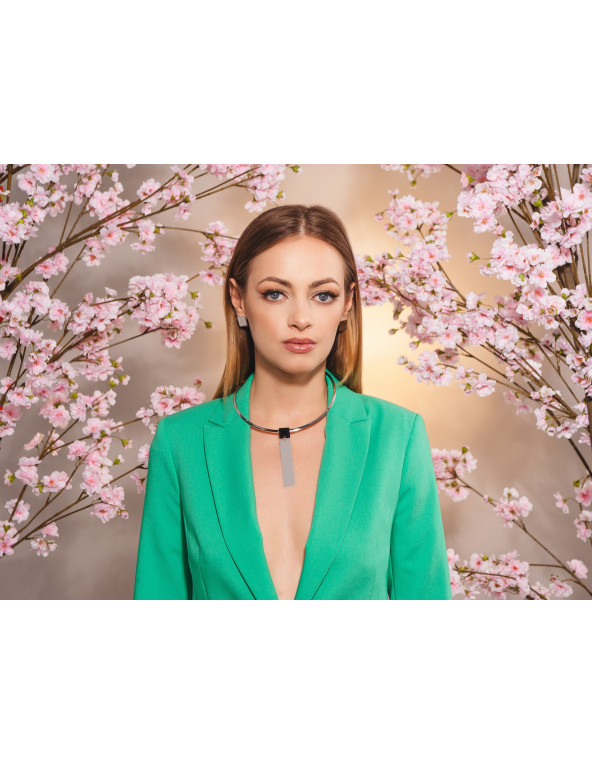 Stainless steel choker with a simple silver pendant