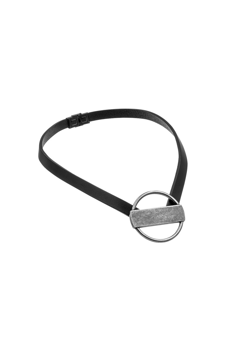 Leather necklace with aged steel circle element
