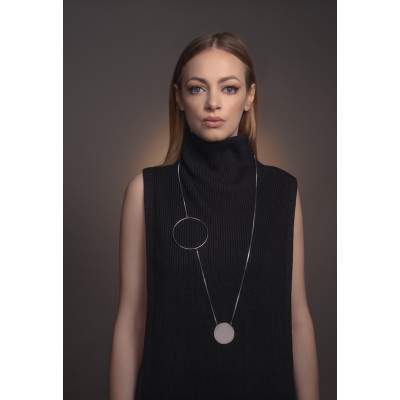 Long silver stainless steel necklace with geometric circles 2