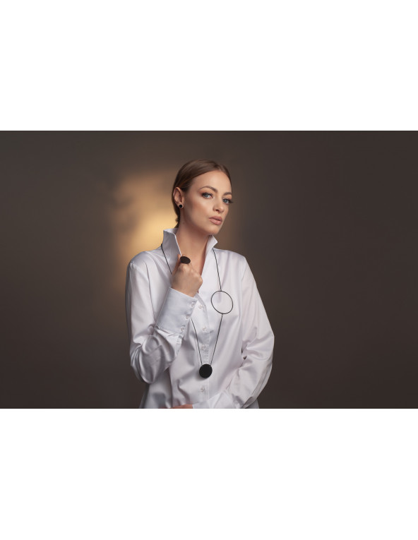 Black stainless steel necklace with geometric circles – MOORA