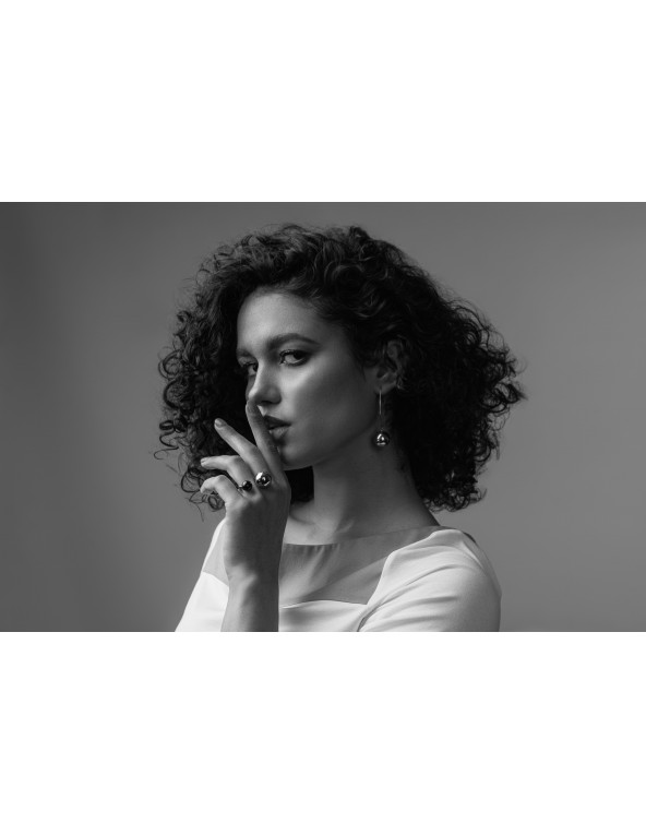 Stainless steel ring with two decorative spheres in silver and black finish