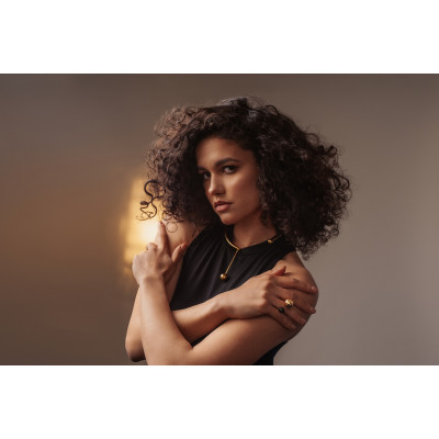 Gold-plated stainless steel ring with two spheres in gold and black 2