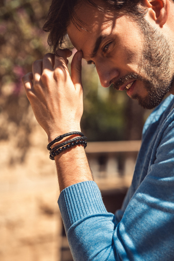 Men’s bracelet made of black braided leather with a magnetic clasp 2