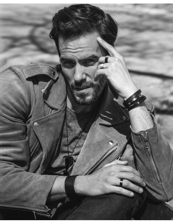 Men’s brown leather bracelet wrapped twice with steel snaps