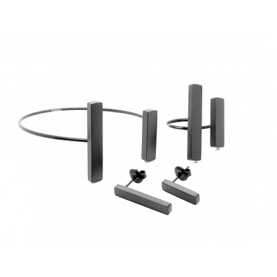 A delicate and raw jewellery set made of black stainless steel