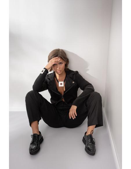 Leather necklace with large shiny square stainless steel element