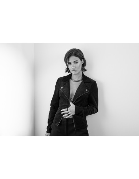 Black matte stainless steel choker on a white background