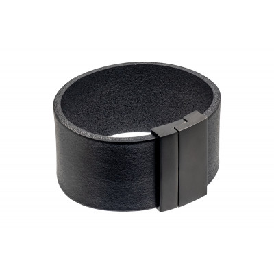 Black leather bracelet with matte magnetic clasp
