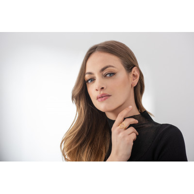 Delicate gold stainless steel hoop earrings on stud 2