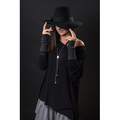 Adjustable black leather necklace with shiny stainless steel slider 2