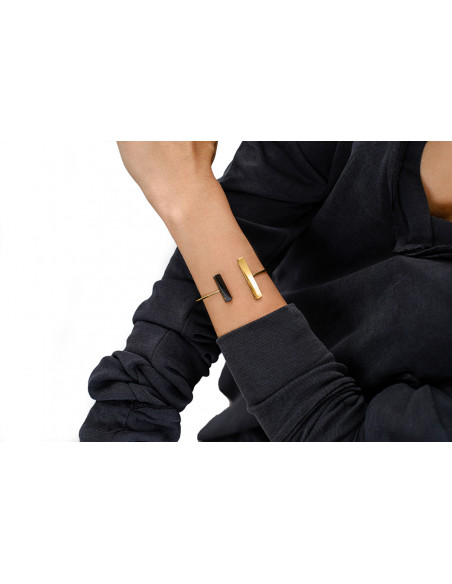 Gold-plated stainless steel bracelet in gold and black colors