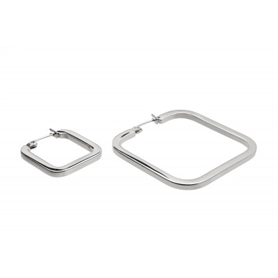 Square earrings in various sizes made of stainless steel