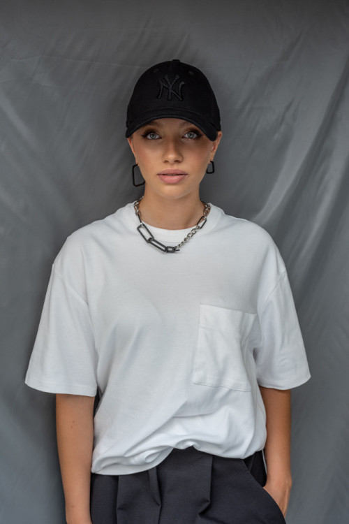 Square earrings in various sizes made of stainless steel