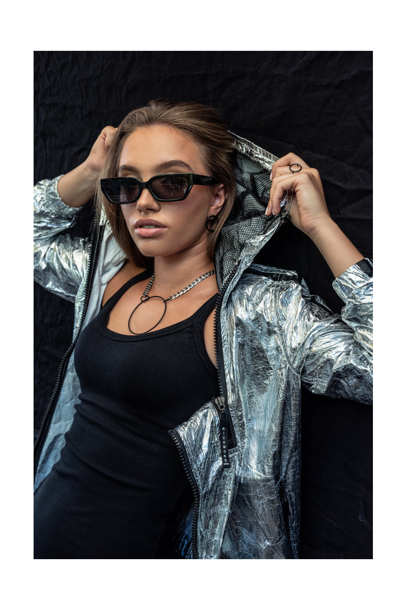 Modern Circle stainless steel necklace – curb chain