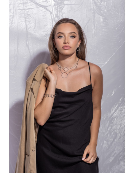 Delicate double Circle necklace made of stainless steel in gold or silver.