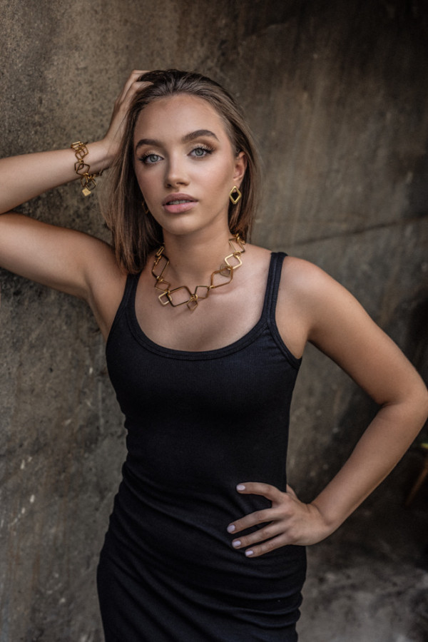 Gold-plated 3D stainless steel bracelet with movable geometric elements 2