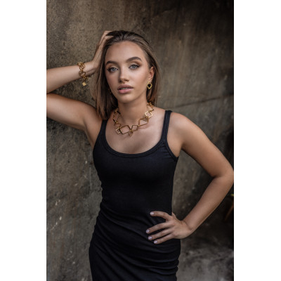 Gold-plated stainless steel square earrings fastened with a post 2