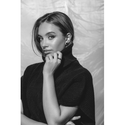 Delicate stainless steel earrings with black accent – elegant minimalist jewelry 2