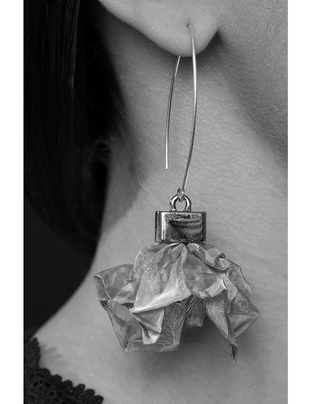 Handmade stainless steel mesh and gold-plated sterling silver 925 earrings in steel and gold tones.