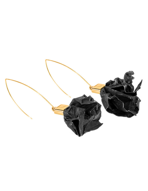 Handmade black stainless steel mesh and gold-plated sterling silver 925 earrings in black and gold tones.