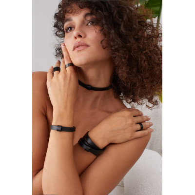 Leather bracelet with matte black stainless steel element 2