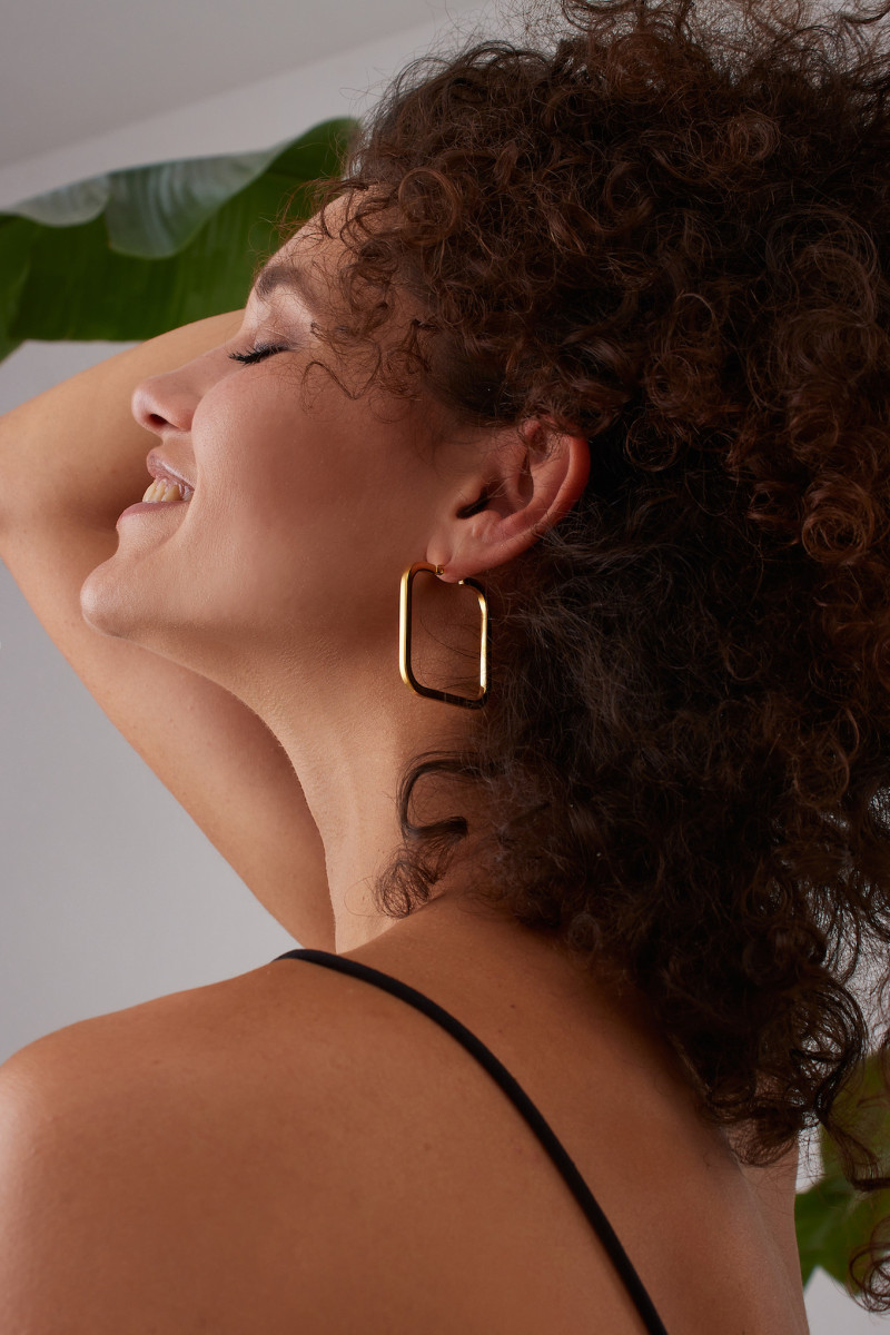 Large gold square earrings made of stainless steel
