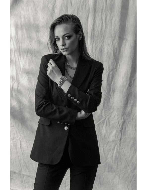 Double silver curb chain choker made of stainless steel with 6 mm and 4 mm chains.