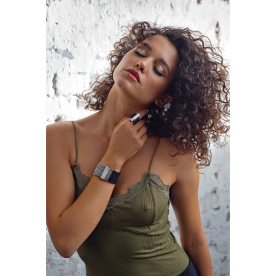 Women's bracelet made of stainless steel mesh and leather with a matte magnetic clasp 2